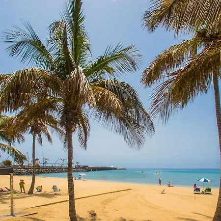 Paula Con Vistas Al Mar